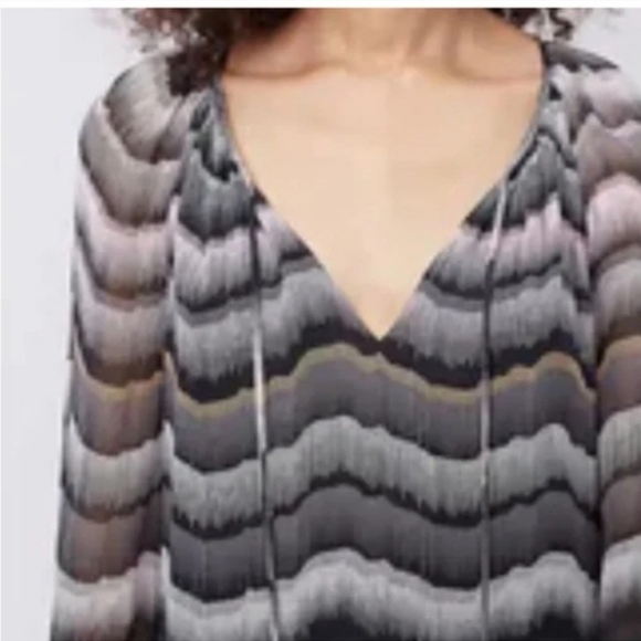 Diane Von Furstenberg Saylor Pastel Stripe Blouse Sz 8 MSRP $175 - Picture 3 of 12